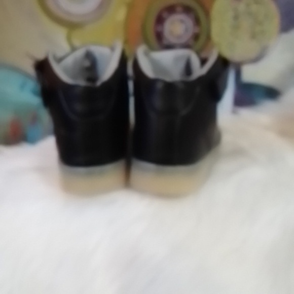 SZ 10 Black Light up sole Women's SZ 10 - Men's SZ 8.5 - Picture 5 of 6